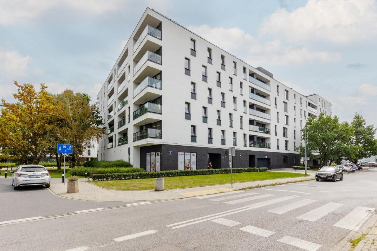 Appartamento Trendy With Ac And Parking In By Renters Varsavia